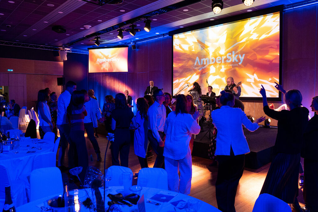 “Love Is in the Air” Dinner and Party