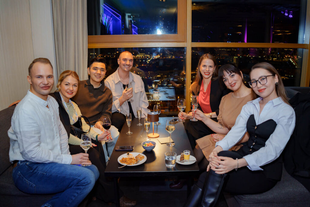 SkyLine Bar Party